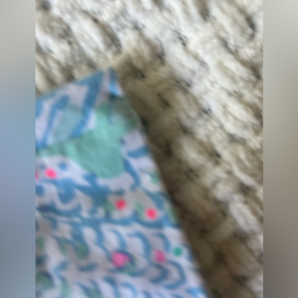 Lilly Pulitzer zip up pullover with front pocket. Mint green/vibrant pinks. XXS - Picture 6 of 16